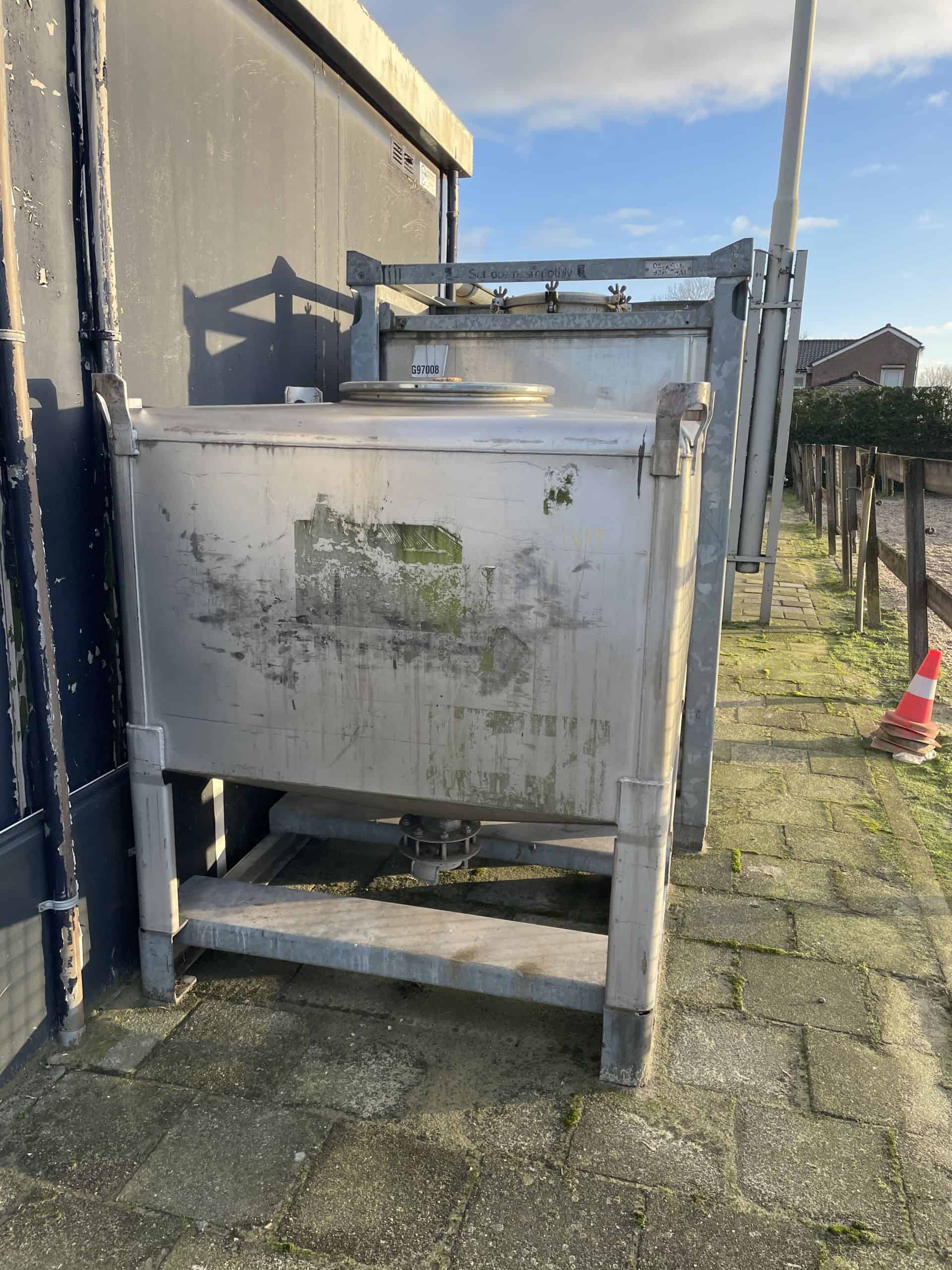 Gebruikte tanken 1000 ltr vierkant